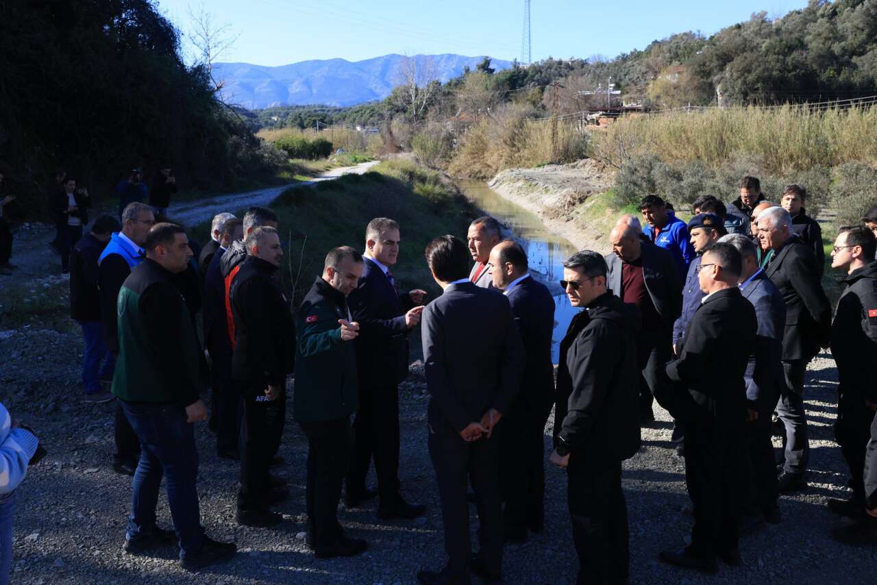 İdris Akbıyık ve Yakup Otgöz’den Seydikemer’de Sel İncelemesi 2